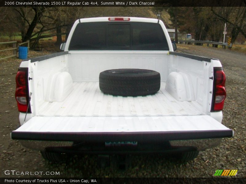 Summit White / Dark Charcoal 2006 Chevrolet Silverado 1500 LT Regular Cab 4x4