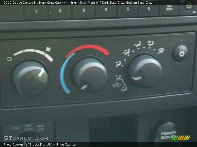 Bright Silver Metallic / Dark Slate Gray/Medium Slate Gray 2010 Dodge Dakota Big Horn Crew Cab 4x4