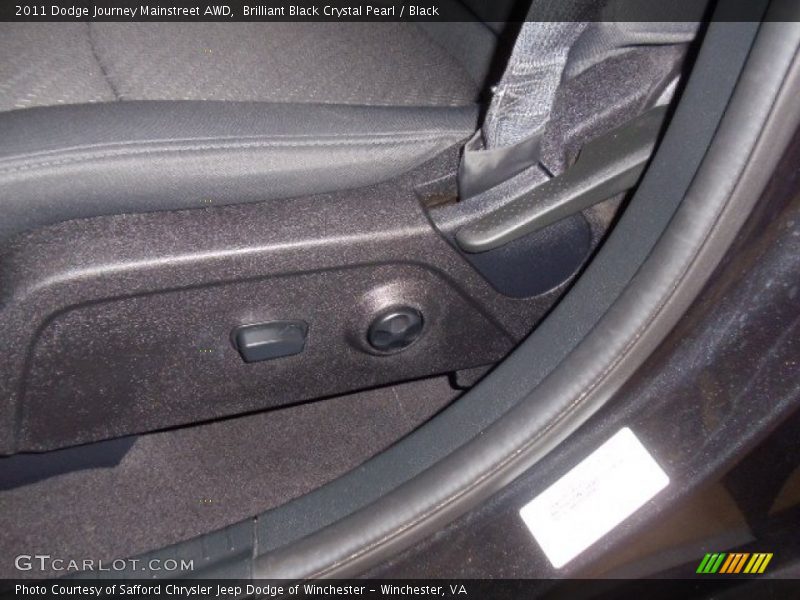 Brilliant Black Crystal Pearl / Black 2011 Dodge Journey Mainstreet AWD