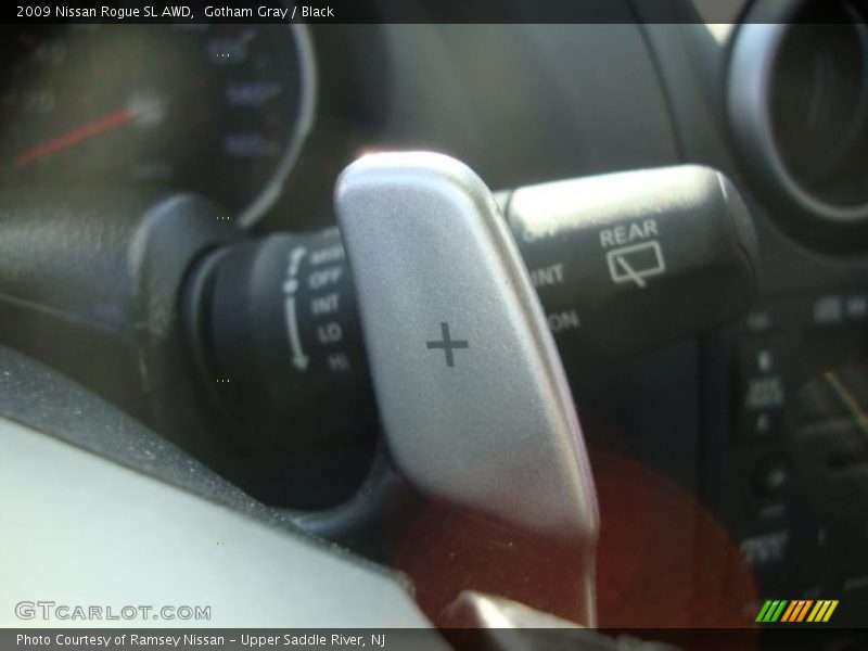 Gotham Gray / Black 2009 Nissan Rogue SL AWD
