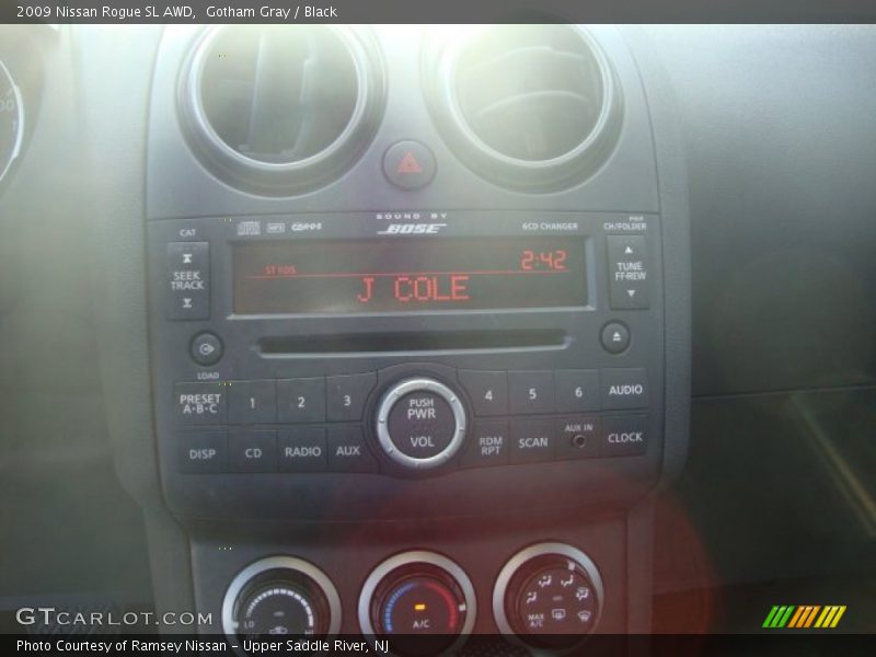Gotham Gray / Black 2009 Nissan Rogue SL AWD
