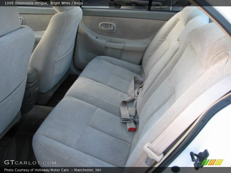 Bright White / Beige 1998 Oldsmobile Intrigue