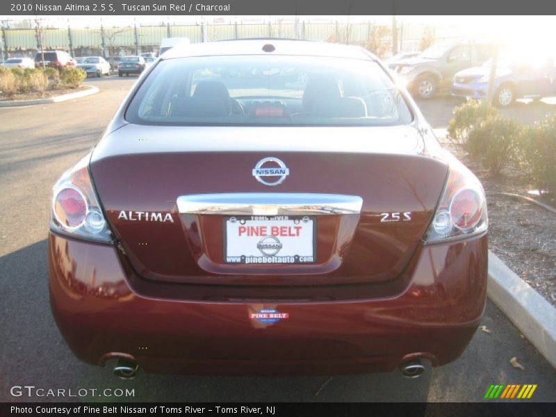 Tuscan Sun Red / Charcoal 2010 Nissan Altima 2.5 S