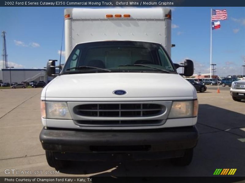 Oxford White / Medium Graphite 2002 Ford E Series Cutaway E350 Commercial Moving Truck