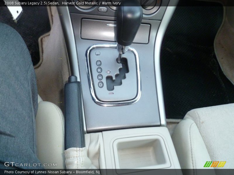 Harvest Gold Metallic / Warm Ivory 2008 Subaru Legacy 2.5i Sedan