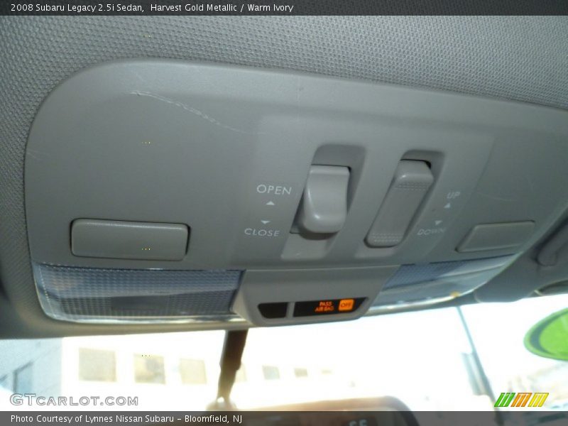Harvest Gold Metallic / Warm Ivory 2008 Subaru Legacy 2.5i Sedan