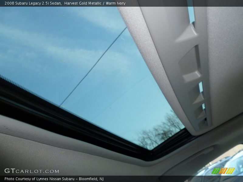 Harvest Gold Metallic / Warm Ivory 2008 Subaru Legacy 2.5i Sedan