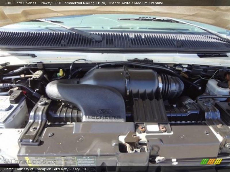 Oxford White / Medium Graphite 2002 Ford E Series Cutaway E350 Commercial Moving Truck