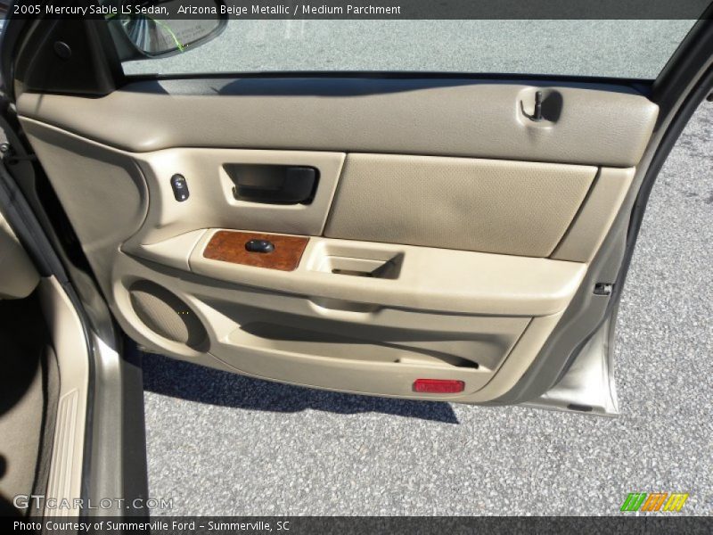 Arizona Beige Metallic / Medium Parchment 2005 Mercury Sable LS Sedan
