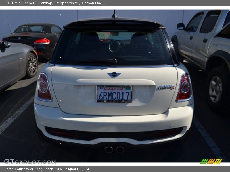 Pepper White / Carbon Black 2011 Mini Cooper S Hardtop