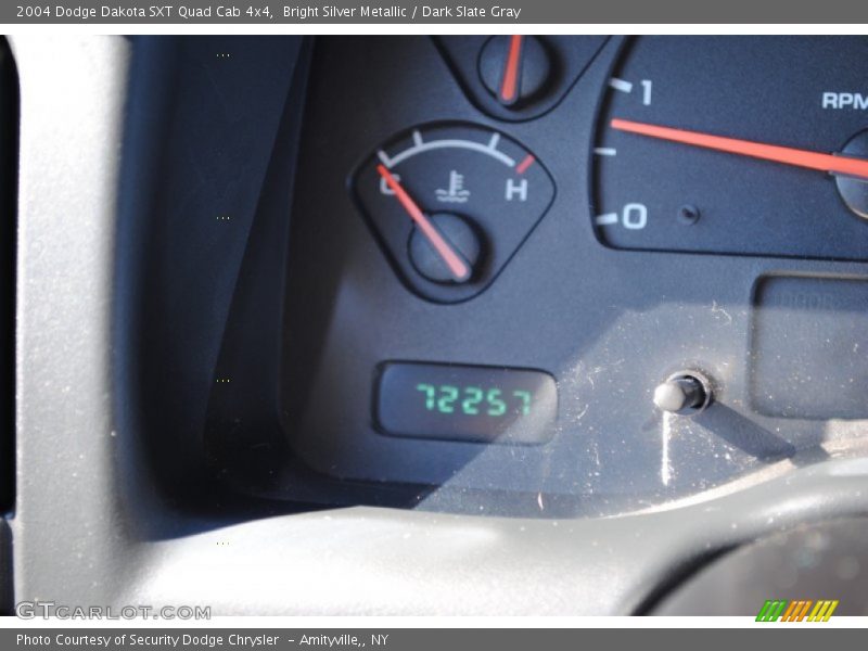 Bright Silver Metallic / Dark Slate Gray 2004 Dodge Dakota SXT Quad Cab 4x4
