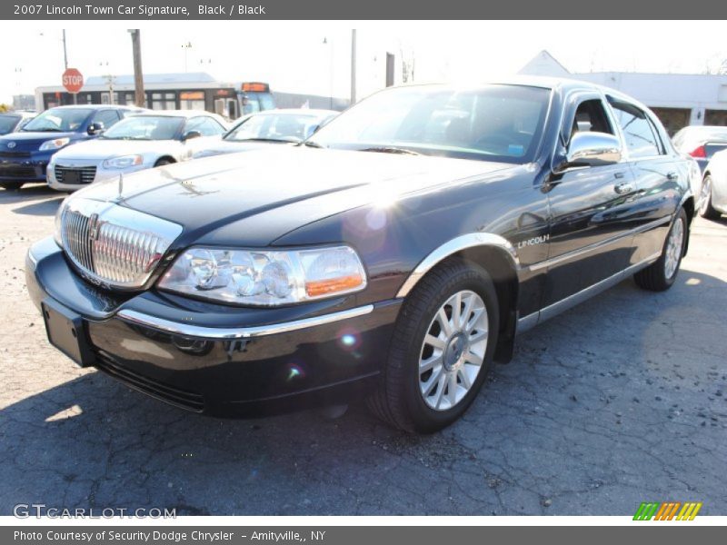 Black / Black 2007 Lincoln Town Car Signature