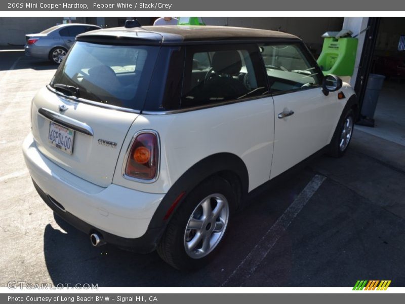 Pepper White / Black/Grey 2009 Mini Cooper Hardtop