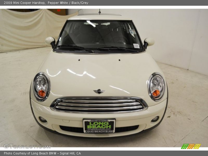 Pepper White / Black/Grey 2009 Mini Cooper Hardtop