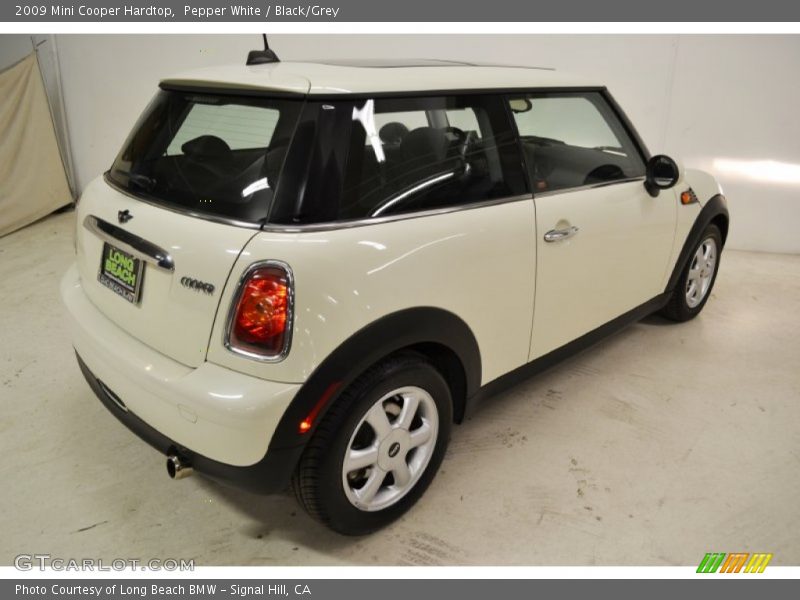 Pepper White / Black/Grey 2009 Mini Cooper Hardtop