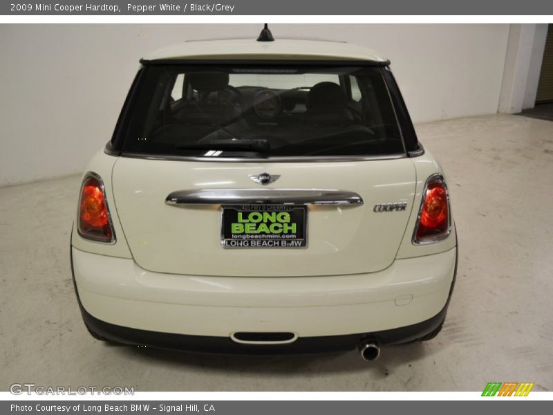 Pepper White / Black/Grey 2009 Mini Cooper Hardtop