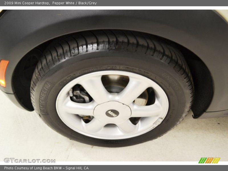 Pepper White / Black/Grey 2009 Mini Cooper Hardtop