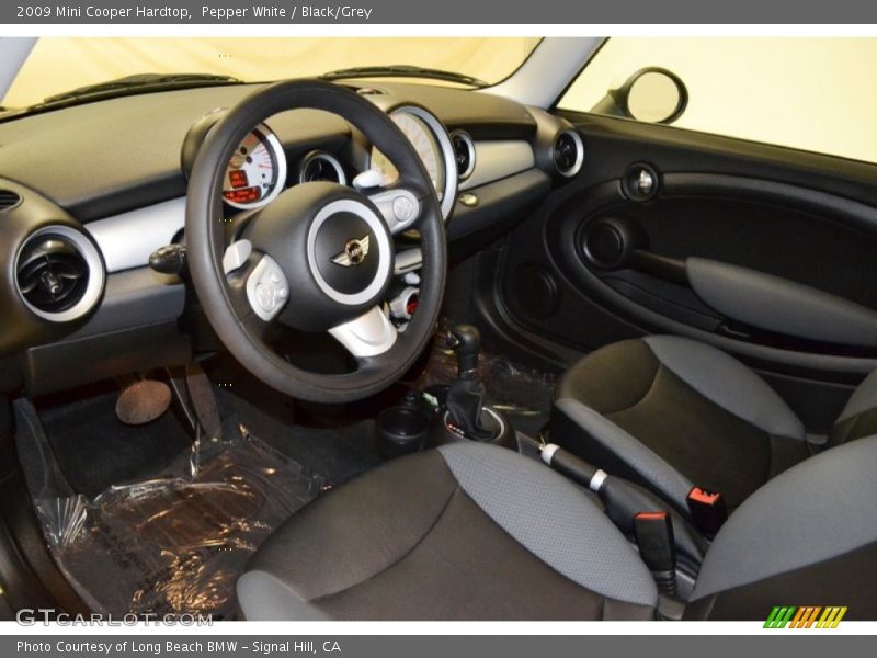 Pepper White / Black/Grey 2009 Mini Cooper Hardtop