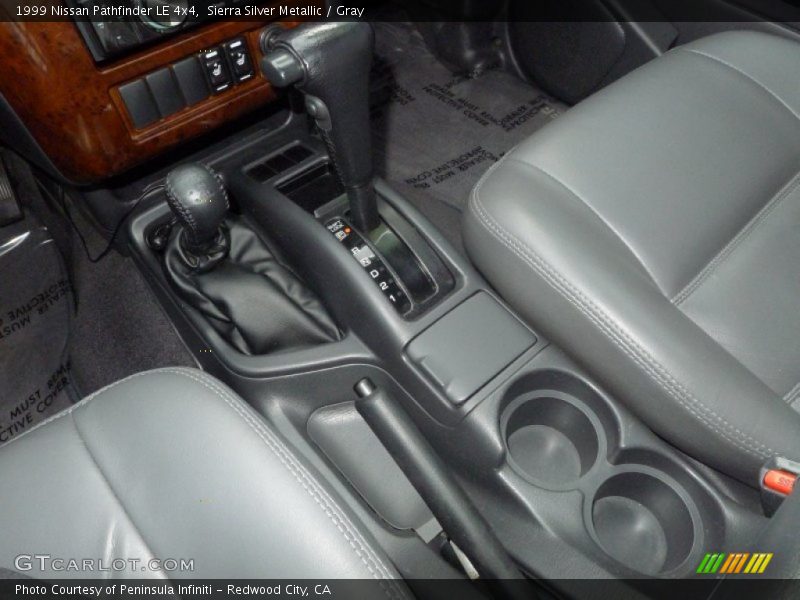 Sierra Silver Metallic / Gray 1999 Nissan Pathfinder LE 4x4