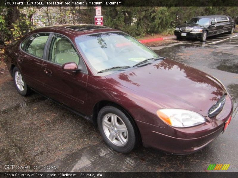 Toreador Red Metallic / Medium Parchment 2000 Ford Taurus SEL