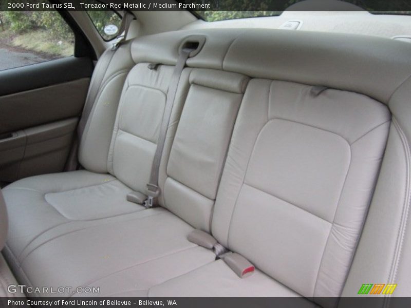 Toreador Red Metallic / Medium Parchment 2000 Ford Taurus SEL