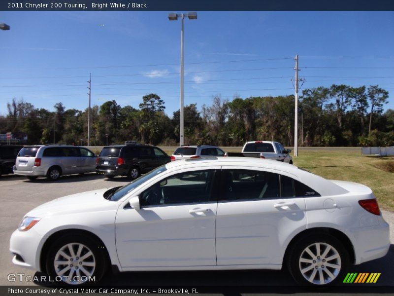 Bright White / Black 2011 Chrysler 200 Touring