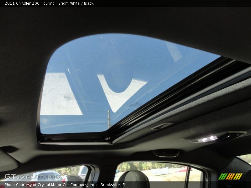 Bright White / Black 2011 Chrysler 200 Touring