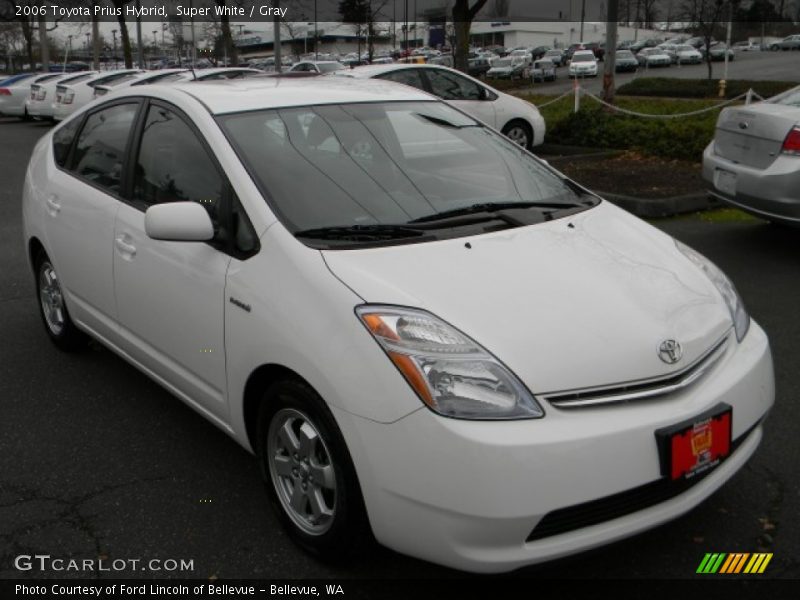 Super White / Gray 2006 Toyota Prius Hybrid