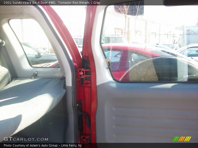 Toreador Red Metallic / Gray 2001 Suzuki Vitara JLX 4 Door 4WD