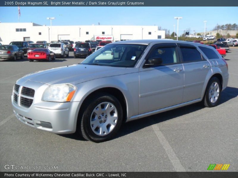 Bright Silver Metallic / Dark Slate Gray/Light Graystone 2005 Dodge Magnum SE
