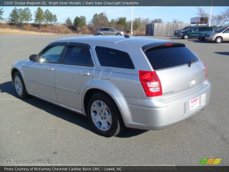 Bright Silver Metallic / Dark Slate Gray/Light Graystone 2005 Dodge Magnum SE