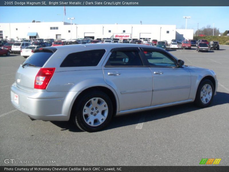 Bright Silver Metallic / Dark Slate Gray/Light Graystone 2005 Dodge Magnum SE