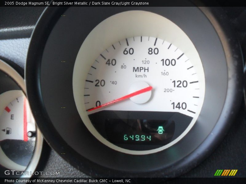 Bright Silver Metallic / Dark Slate Gray/Light Graystone 2005 Dodge Magnum SE