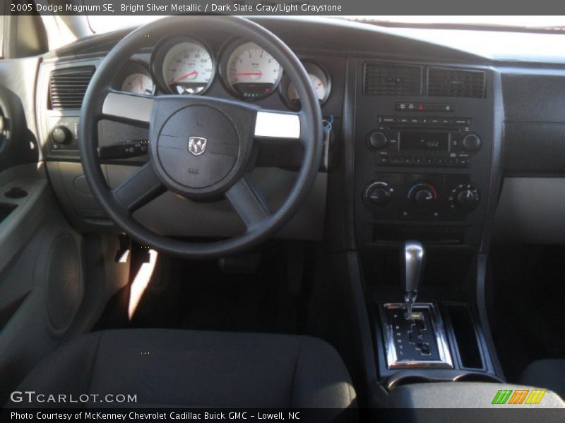Bright Silver Metallic / Dark Slate Gray/Light Graystone 2005 Dodge Magnum SE