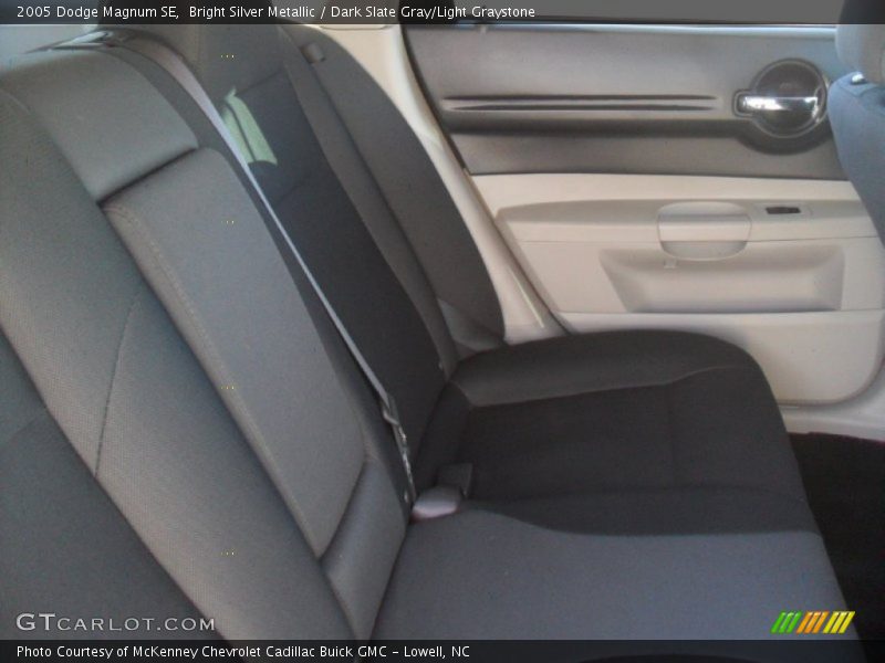 Bright Silver Metallic / Dark Slate Gray/Light Graystone 2005 Dodge Magnum SE