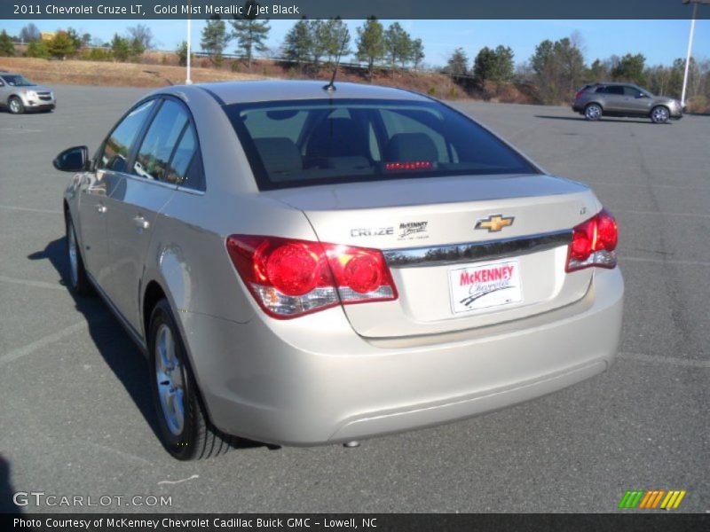 Gold Mist Metallic / Jet Black 2011 Chevrolet Cruze LT