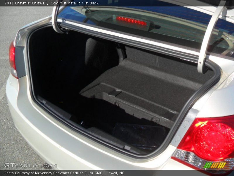 Gold Mist Metallic / Jet Black 2011 Chevrolet Cruze LT