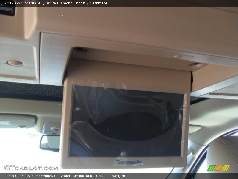 White Diamond Tricoat / Cashmere 2012 GMC Acadia SLT