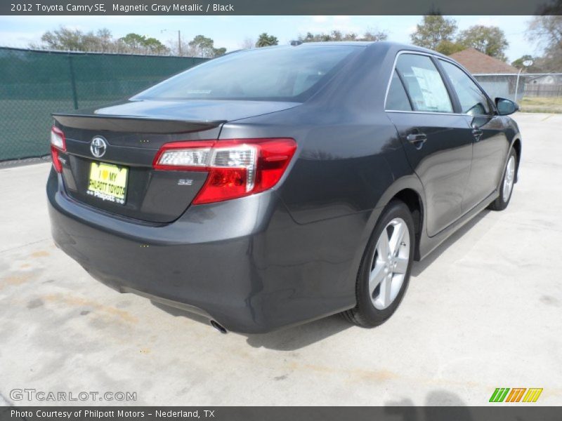 Magnetic Gray Metallic / Black 2012 Toyota Camry SE