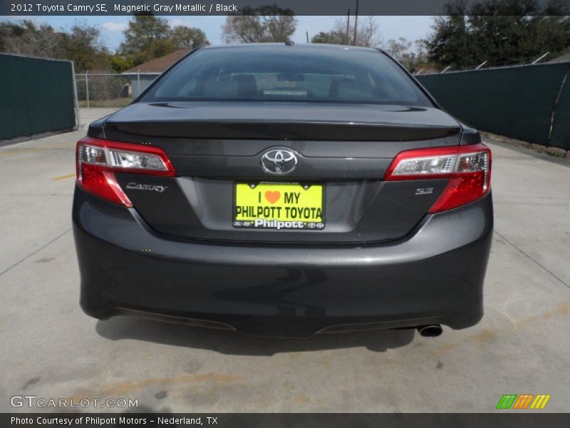 Magnetic Gray Metallic / Black 2012 Toyota Camry SE
