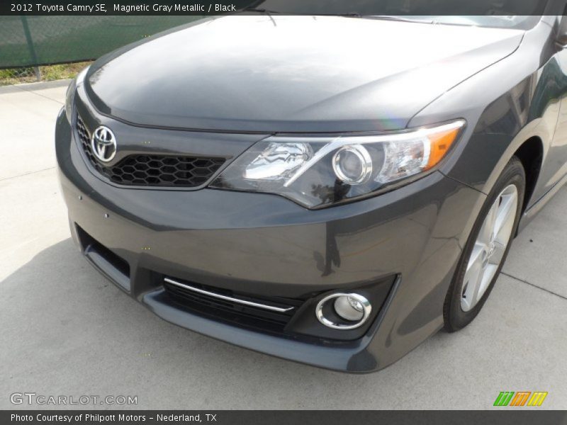 Magnetic Gray Metallic / Black 2012 Toyota Camry SE