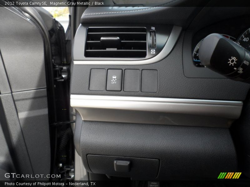 Magnetic Gray Metallic / Black 2012 Toyota Camry SE