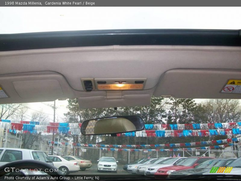 Gardenia White Pearl / Beige 1998 Mazda Millenia