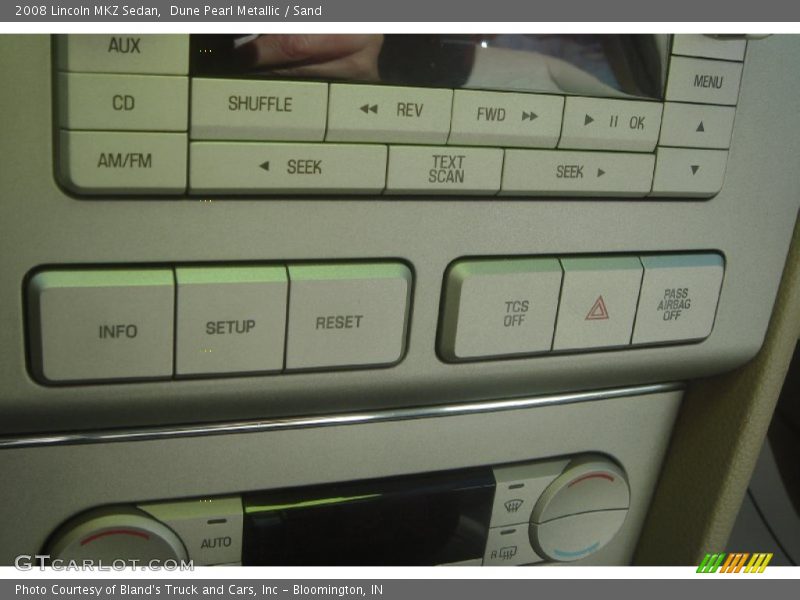 Dune Pearl Metallic / Sand 2008 Lincoln MKZ Sedan