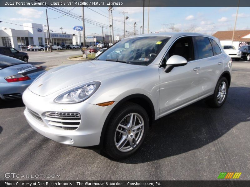 Front 3/4 View of 2012 Cayenne 