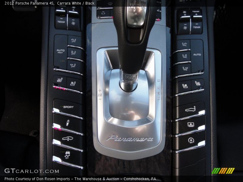 Controls of 2012 Panamera 4S