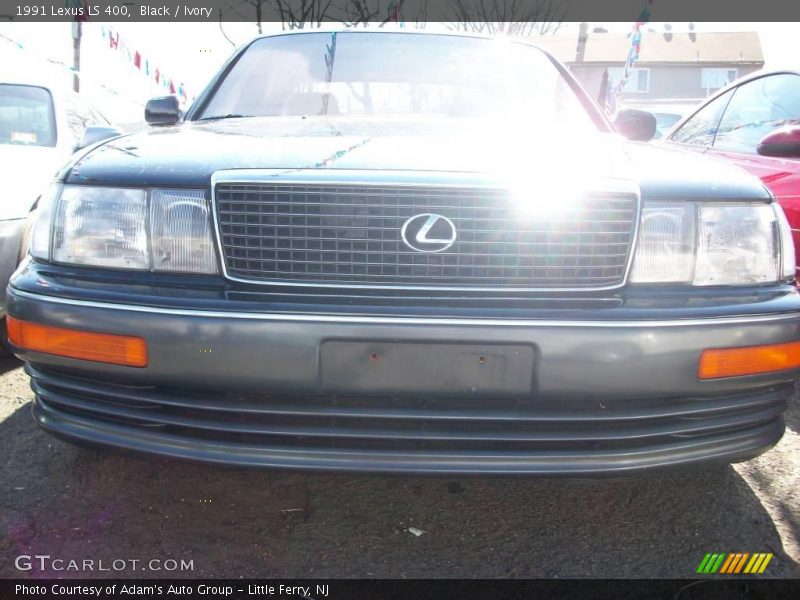 Black / Ivory 1991 Lexus LS 400