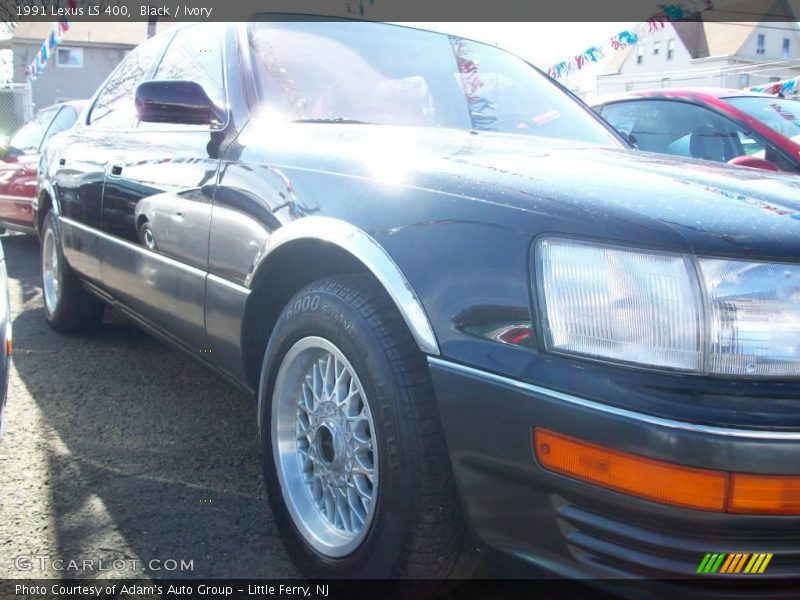 Black / Ivory 1991 Lexus LS 400