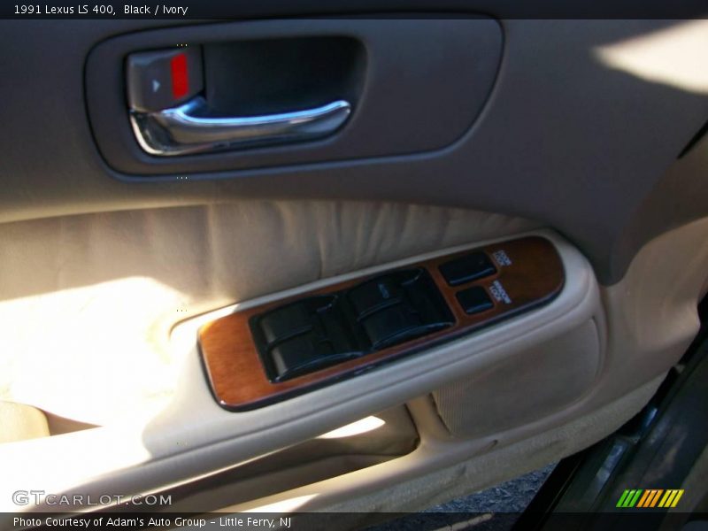 Black / Ivory 1991 Lexus LS 400