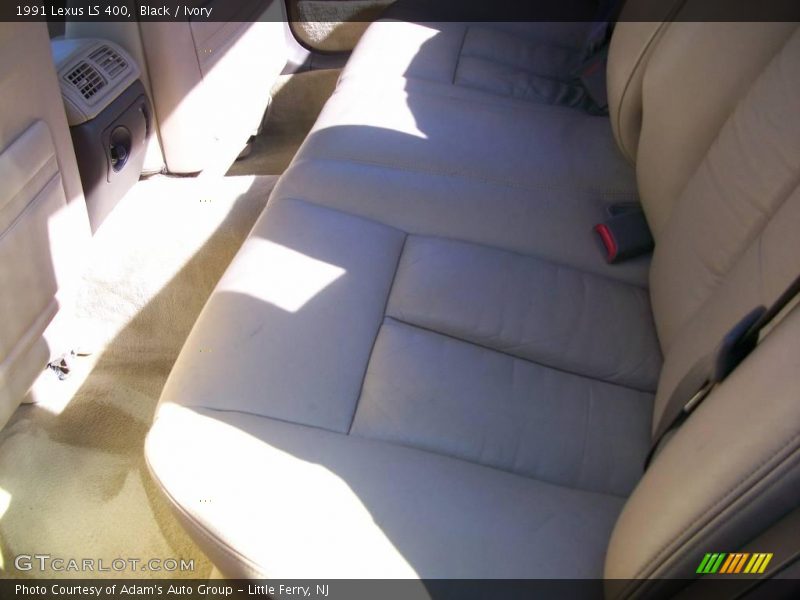 Black / Ivory 1991 Lexus LS 400